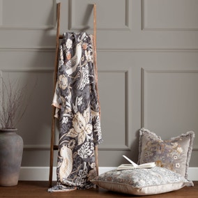 Morris & Co. Strawberry Thief Throw 130cm x 170cm